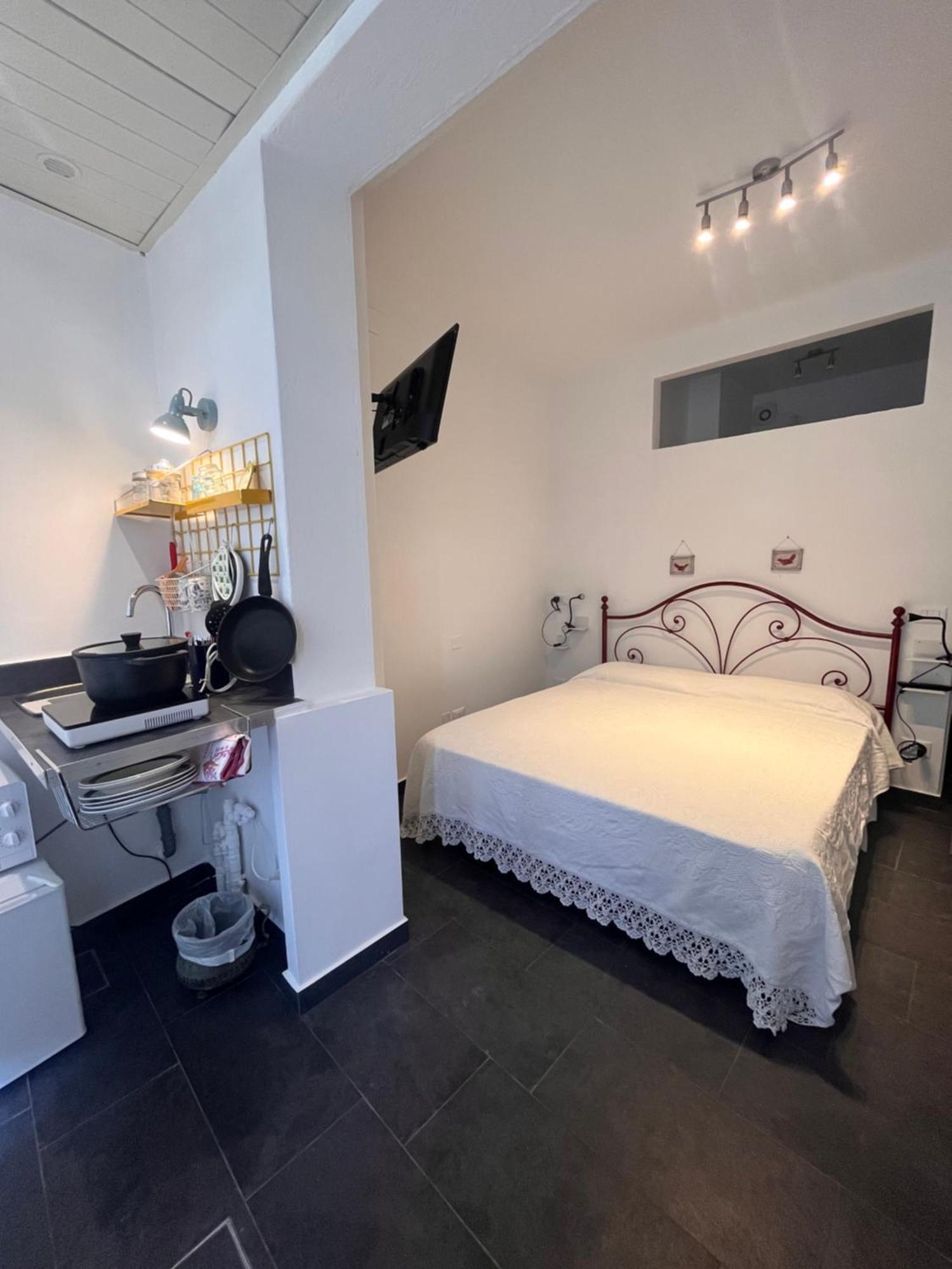 Bed and Breakfast The Queen Tower Desenzano del Garda Exteriér fotografie